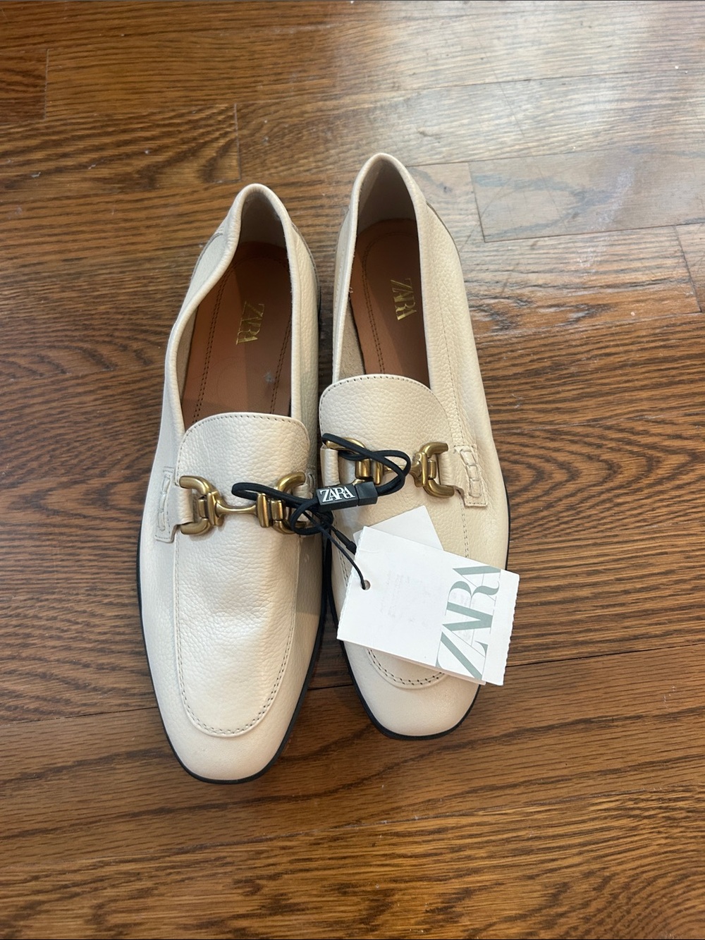 ZARA Cream Leather Bit-Detail Men’s Loafers